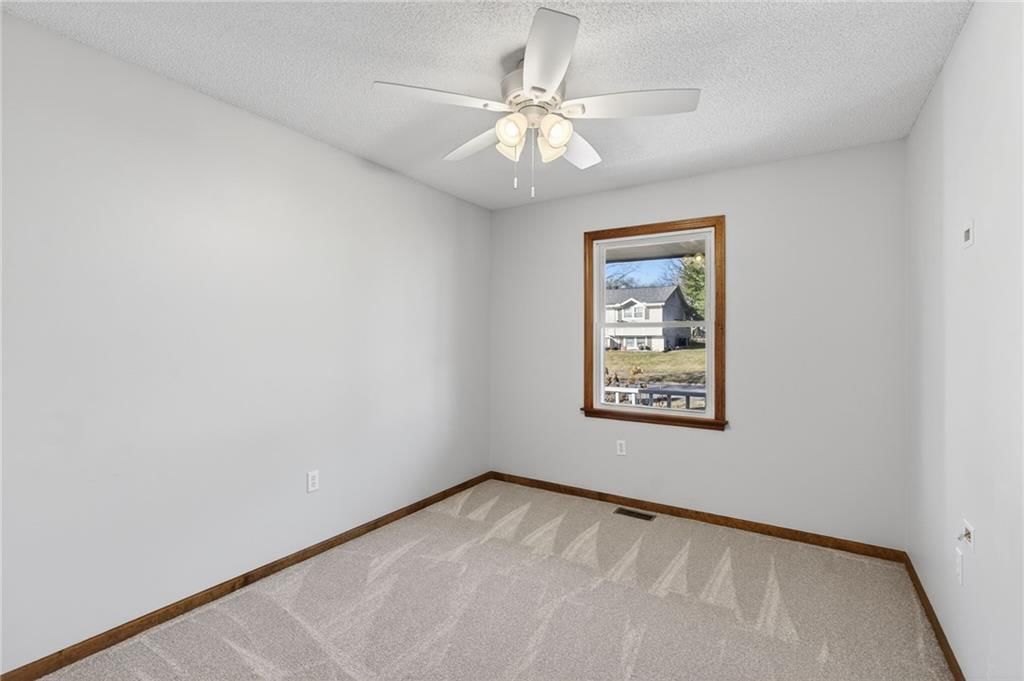 205 Dawn Avenue — photo 16