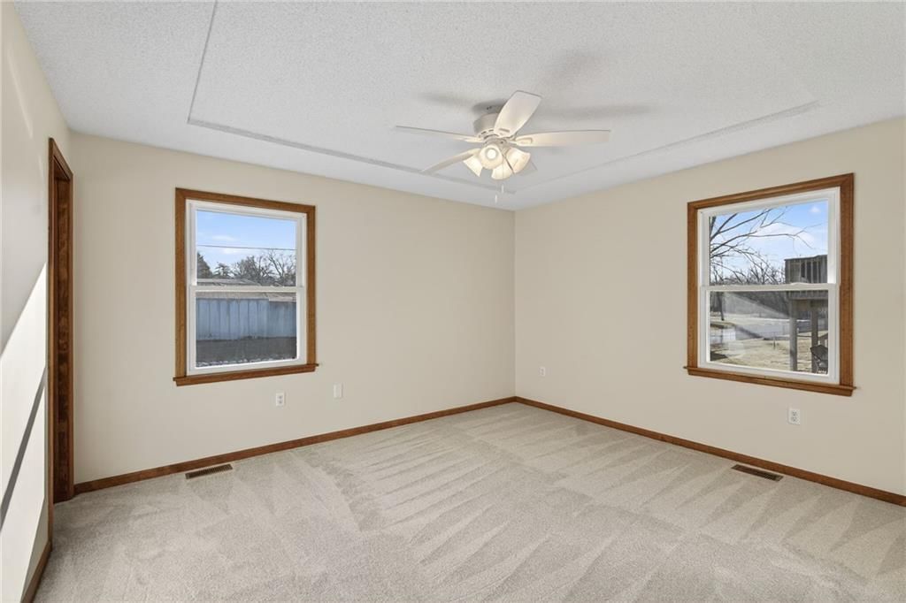 205 Dawn Avenue — photo 21