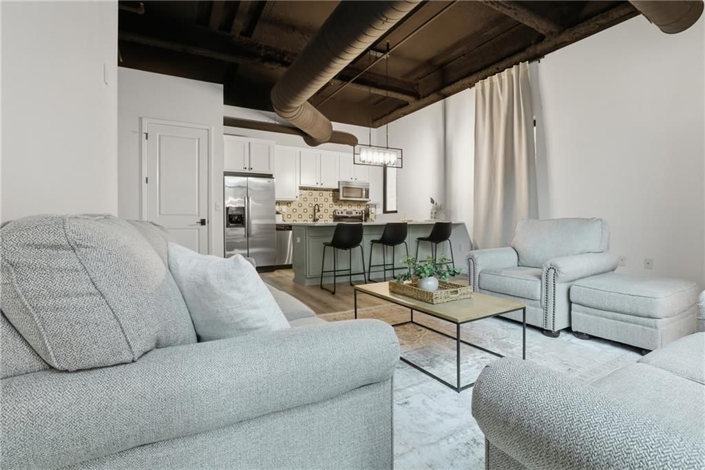 1101 Walnut Street — photo 4