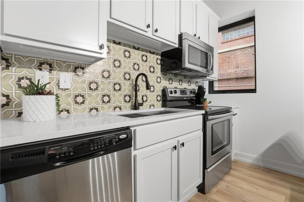 1101 Walnut Street — photo 8