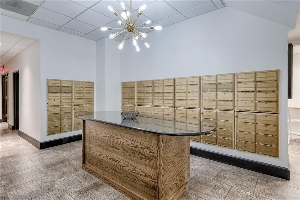 1101 Walnut Street — photo 25