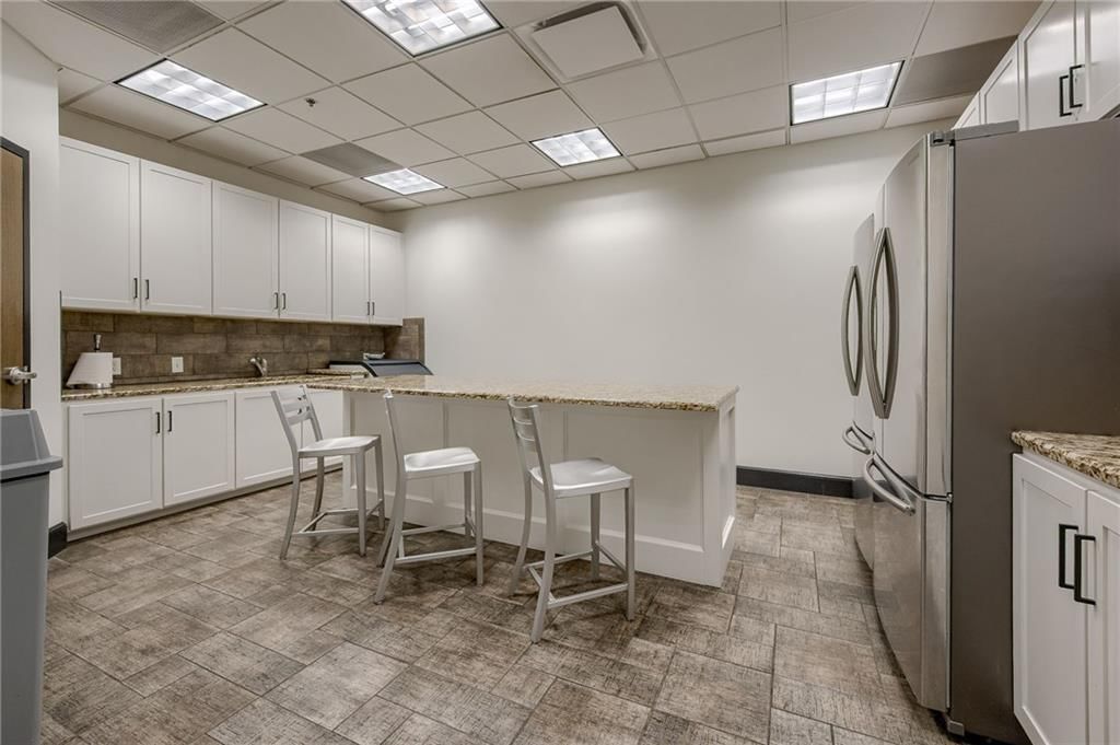 1101 Walnut Street — photo 26