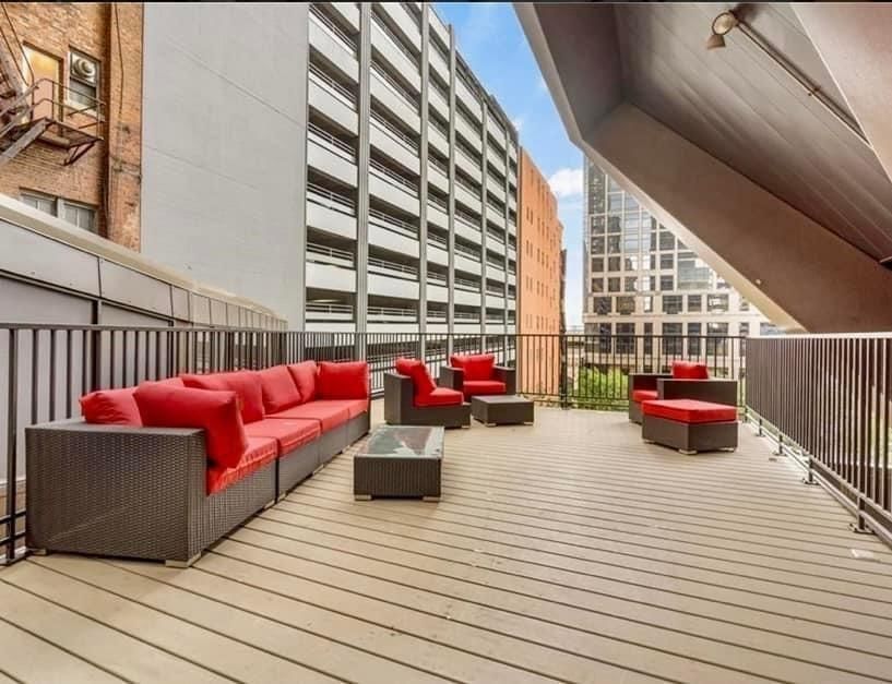 1101 Walnut Street — photo 32