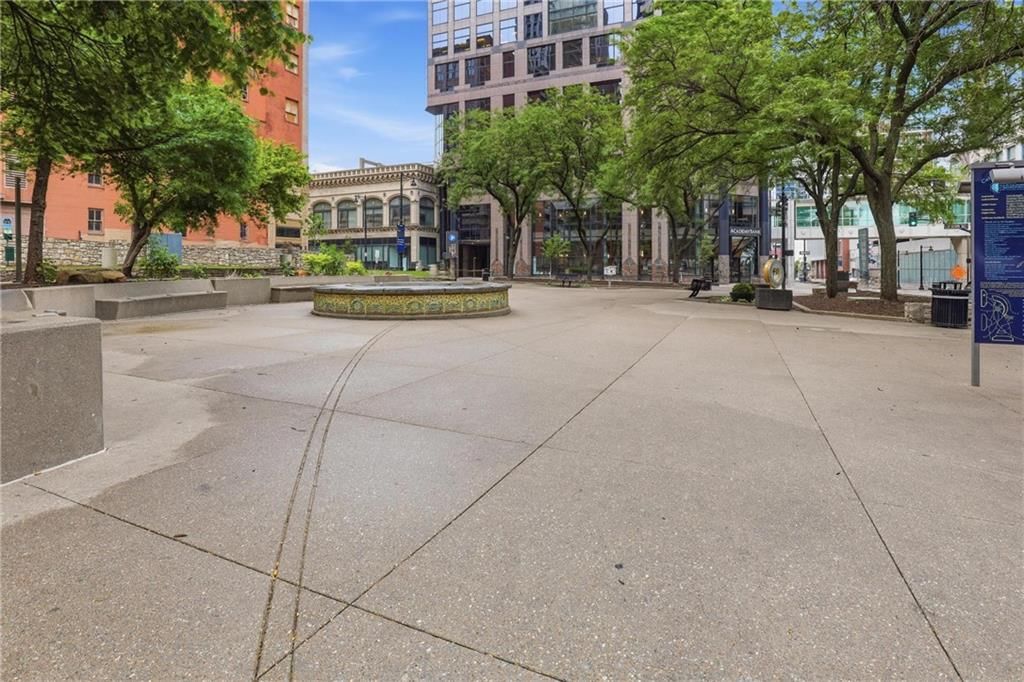 1101 Walnut Street — photo 35