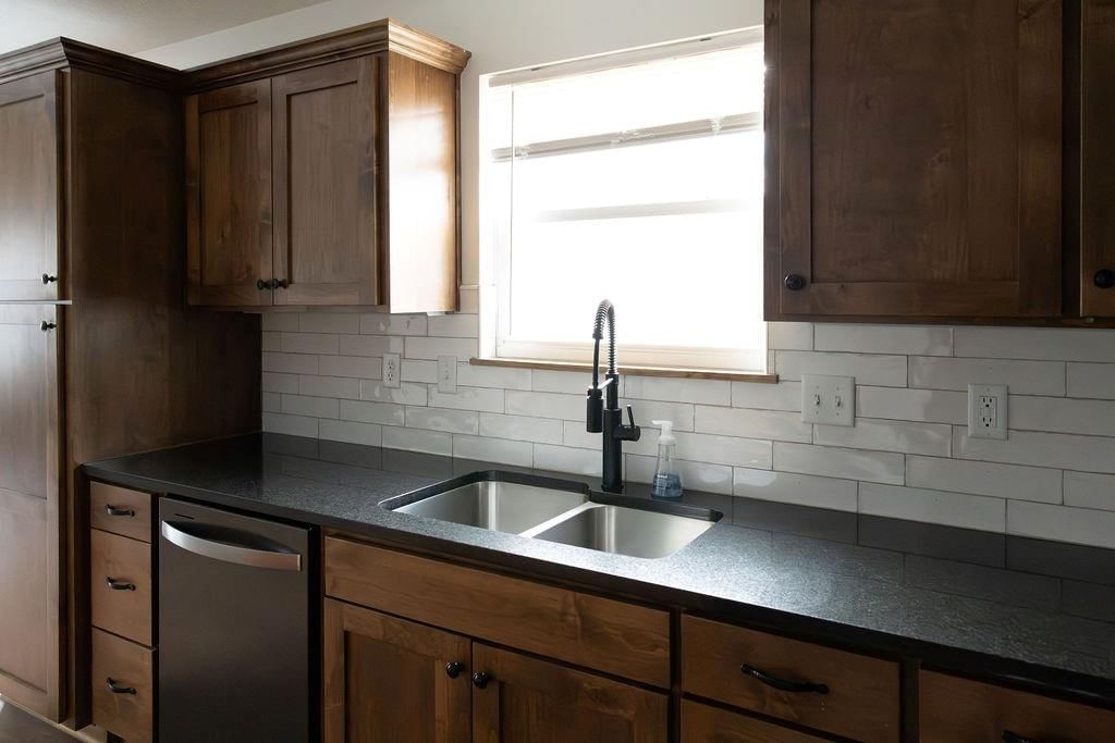 609 W Dryden Street — photo 10