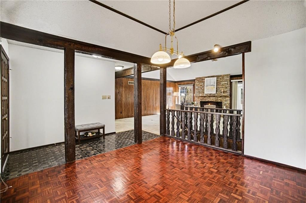 8914 Country Hill Court — photo 6