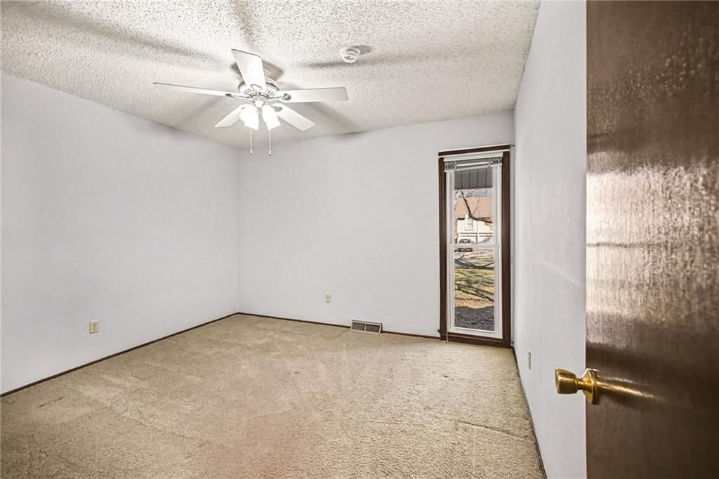8914 Country Hill Court — photo 18