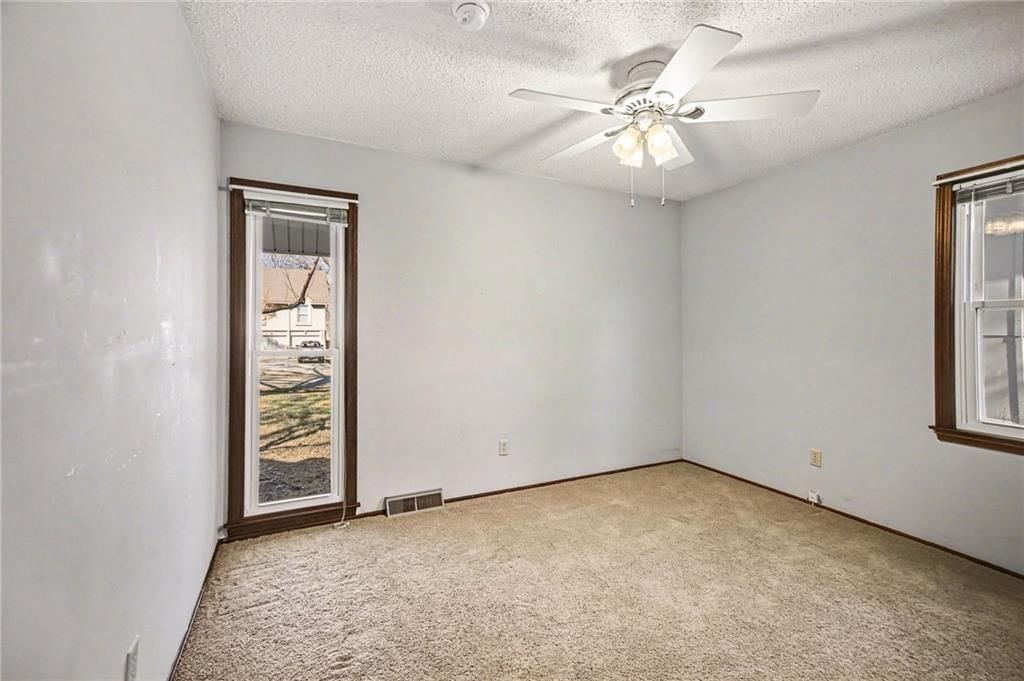 8914 Country Hill Court — photo 19