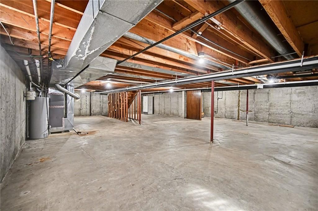 8914 Country Hill Court — photo 22