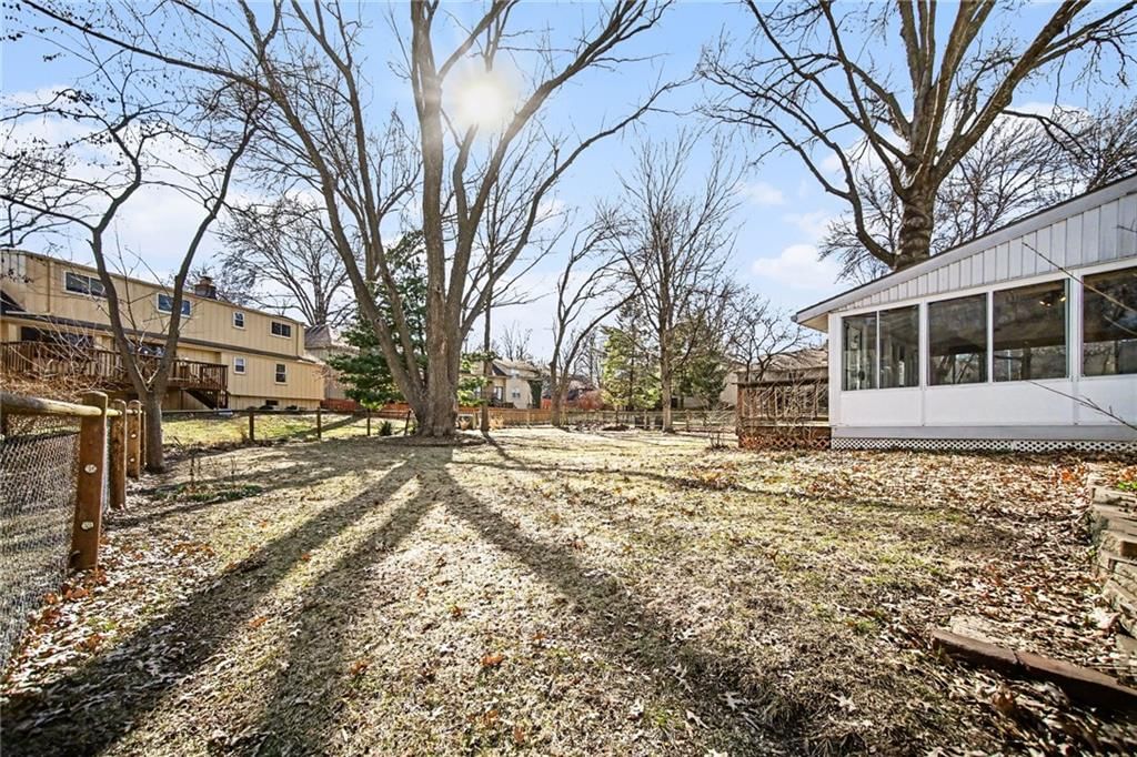 8914 Country Hill Court — photo 23
