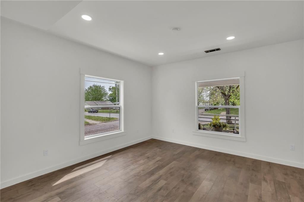 800 Pacific Avenue — photo 12