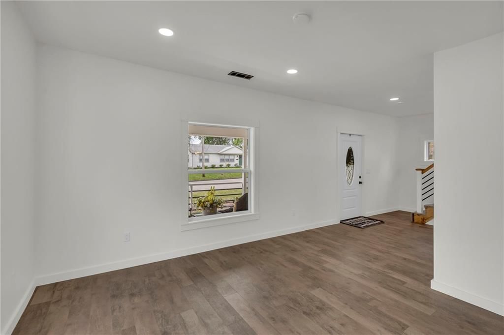 800 Pacific Avenue — photo 13