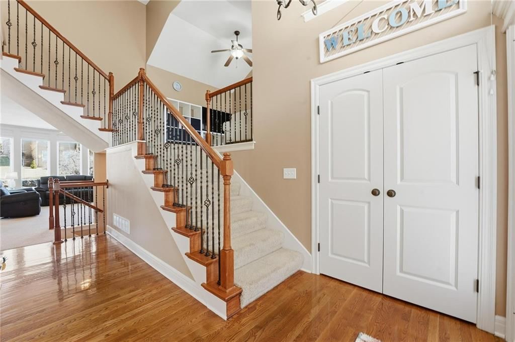 9407 N Laurel Avenue — photo 3
