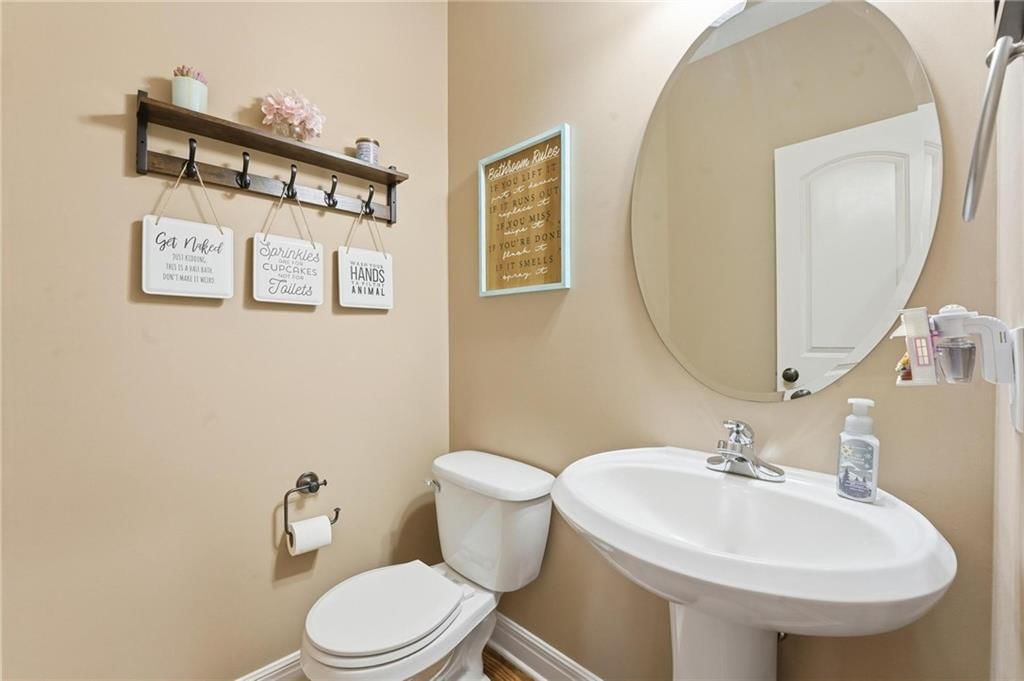 9407 N Laurel Avenue — photo 6