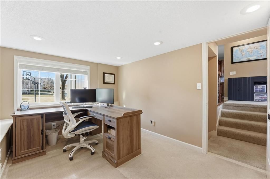 9407 N Laurel Avenue — photo 20