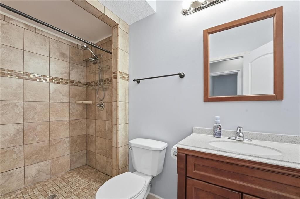 9407 N Laurel Avenue — photo 21
