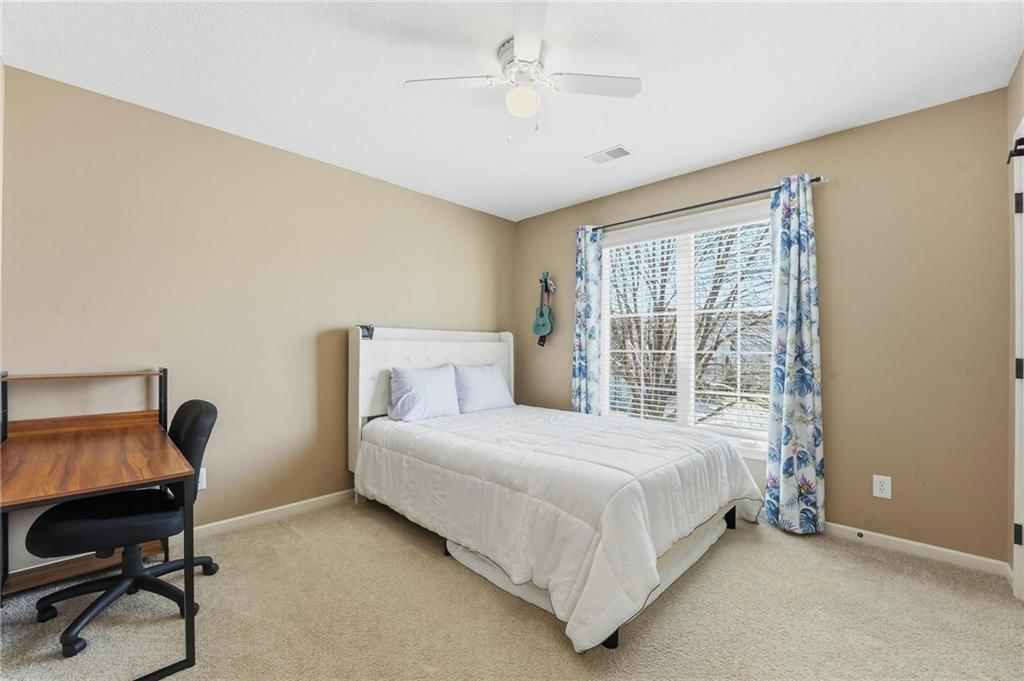 9407 N Laurel Avenue — photo 29