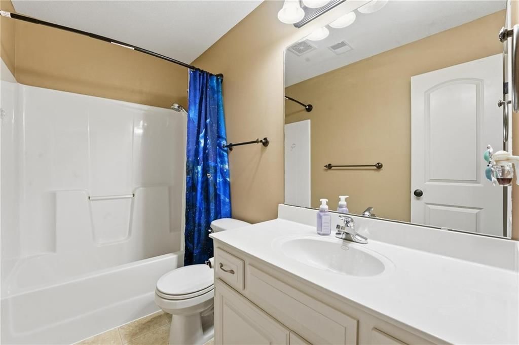 9407 N Laurel Avenue — photo 31