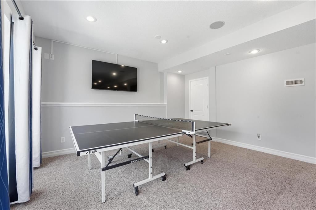 9407 N Laurel Avenue — photo 40