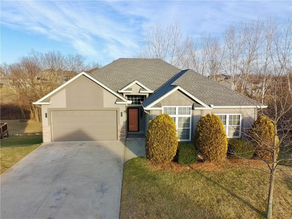 8643 N Myrtle Avenue, Kansas City, MO