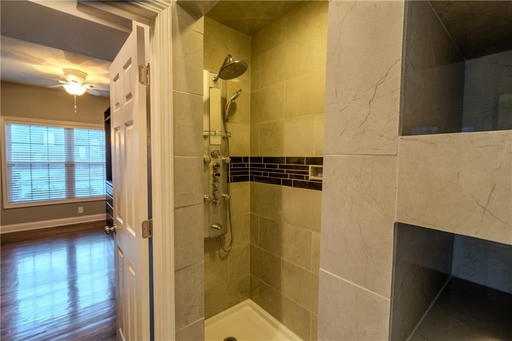 8643 N Myrtle Avenue — photo 19