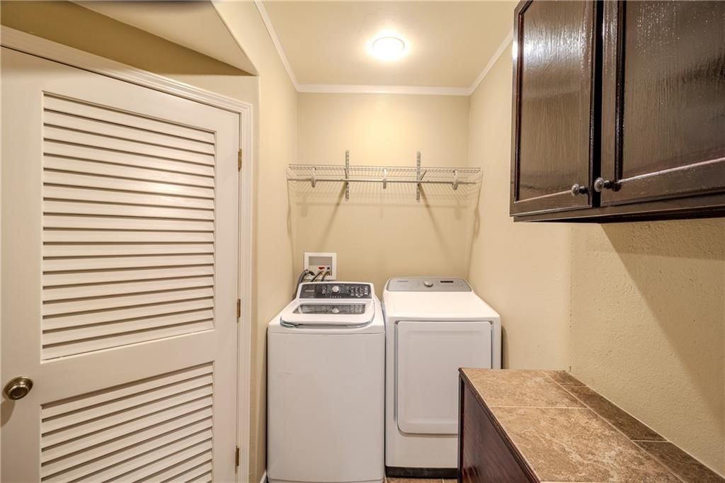 8643 N Myrtle Avenue — photo 30