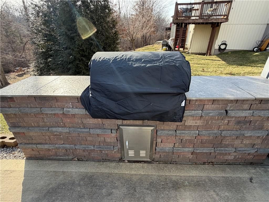 8643 N Myrtle Avenue — photo 37