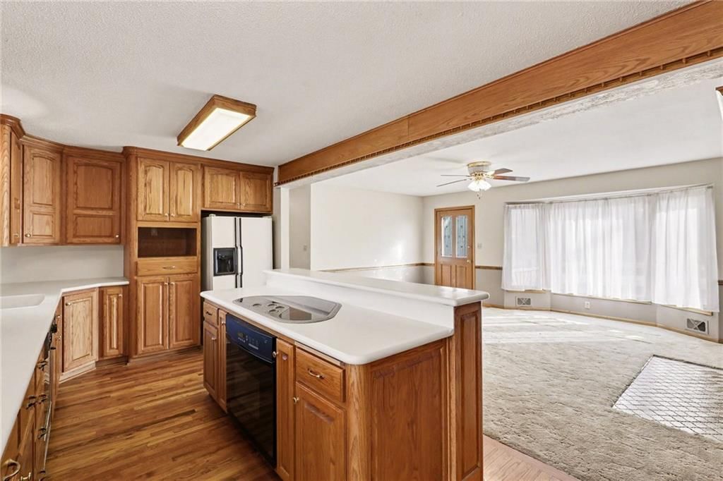 24002 E Langsford Road — photo 7