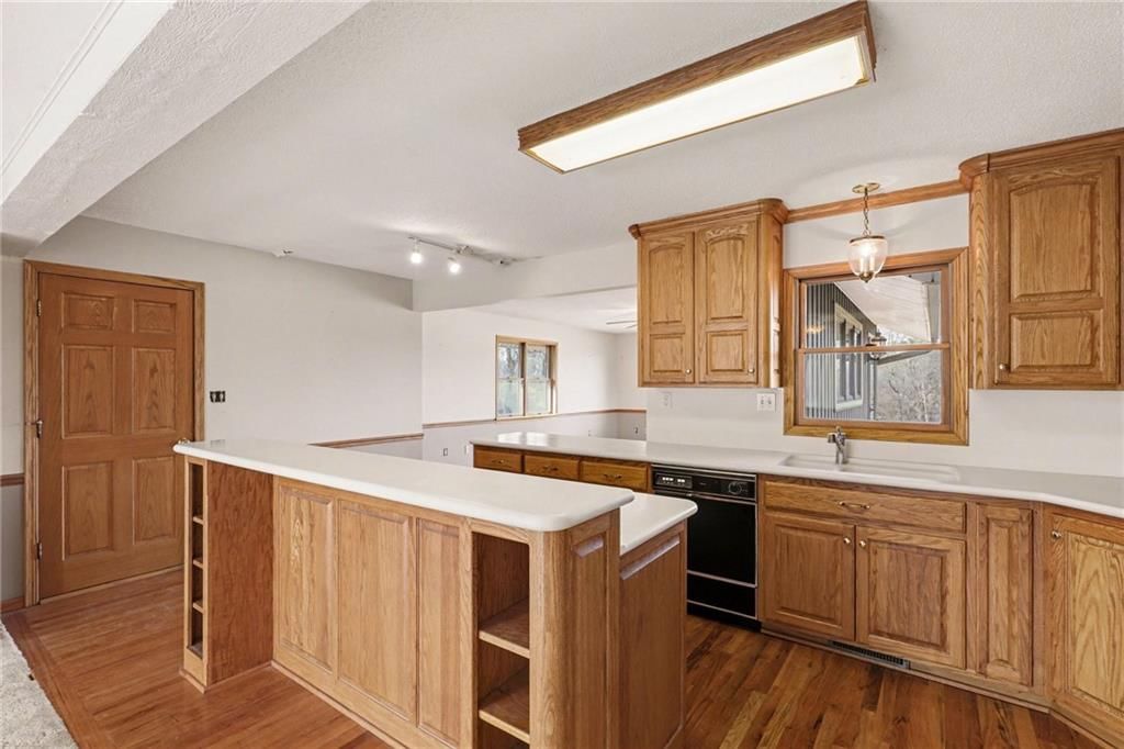 24002 E Langsford Road — photo 9