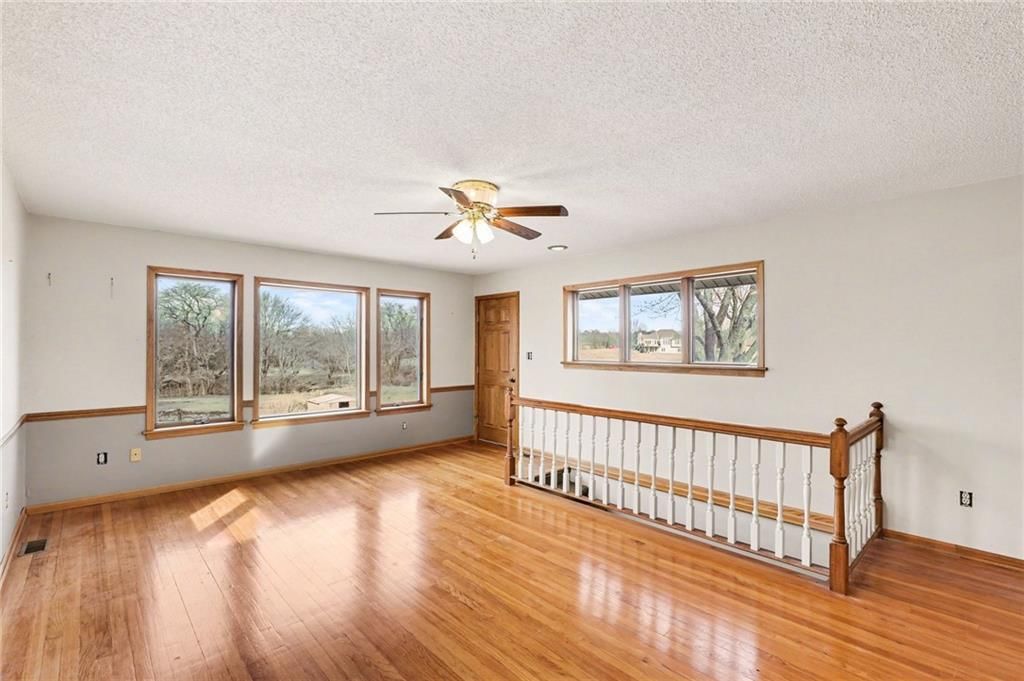 24002 E Langsford Road — photo 11