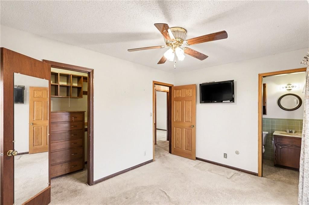 24002 E Langsford Road — photo 14