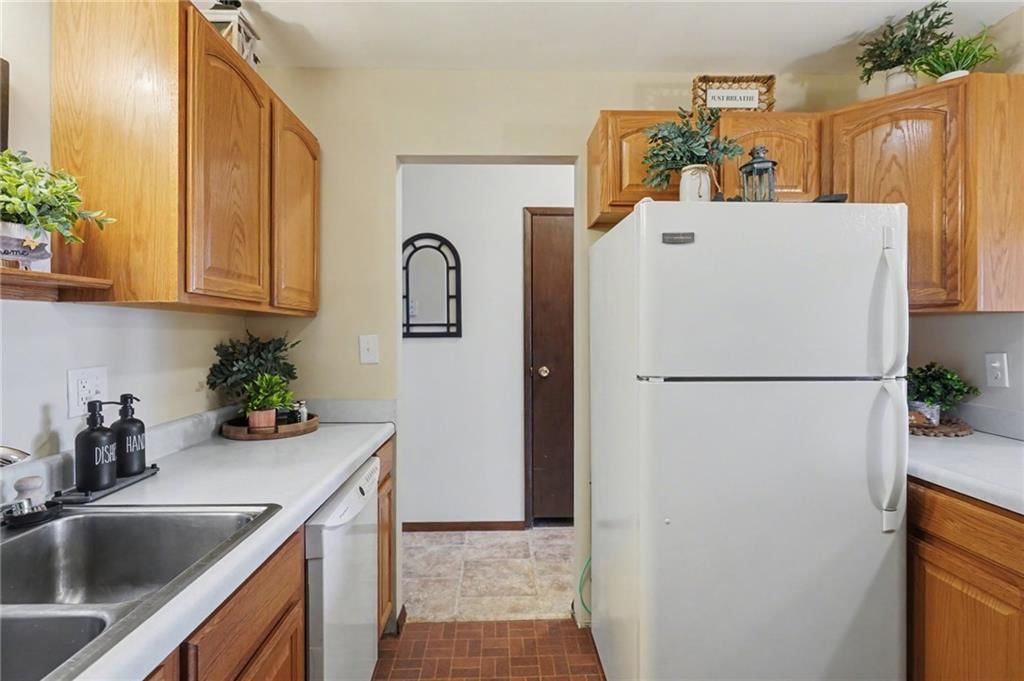112 Walnut Court — photo 12