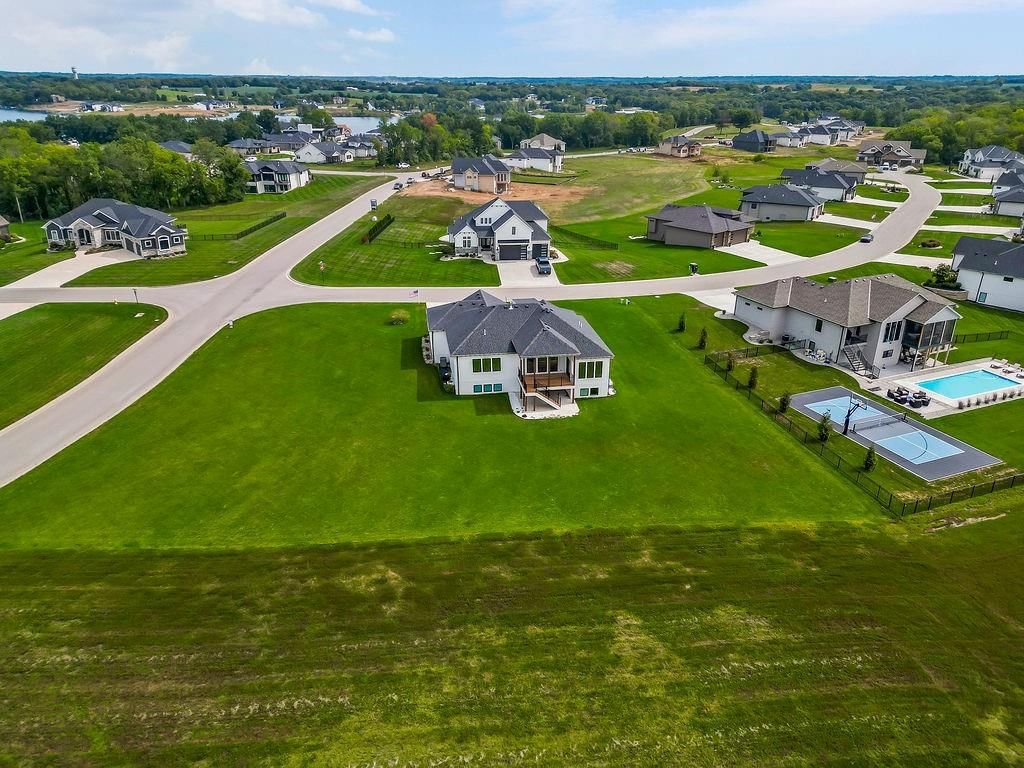 1 S Buffalo Ridge Court — photo 37