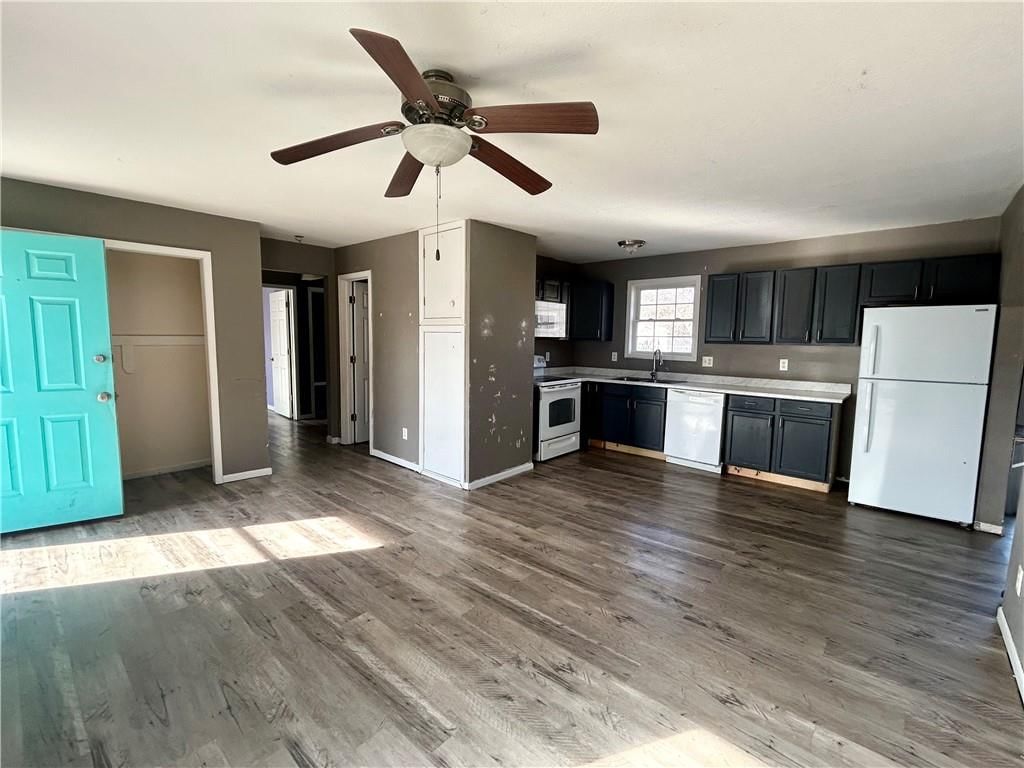 37402 E Blank Street — photo 2
