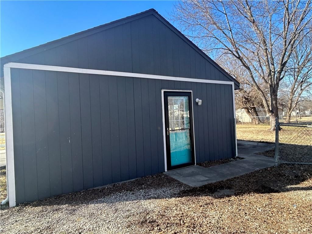 37402 E Blank Street — photo 10