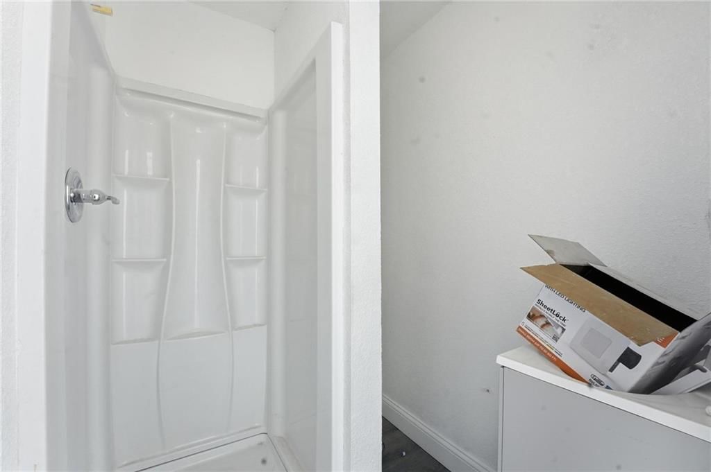 1407 Colorado Avenue — photo 18