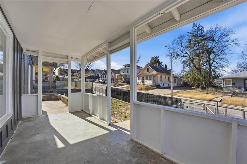 1407 Colorado Avenue — photo 22