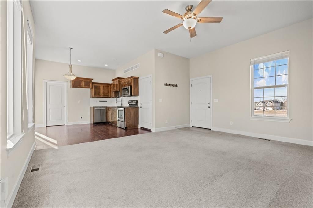 7529 McCoy Street — photo 3