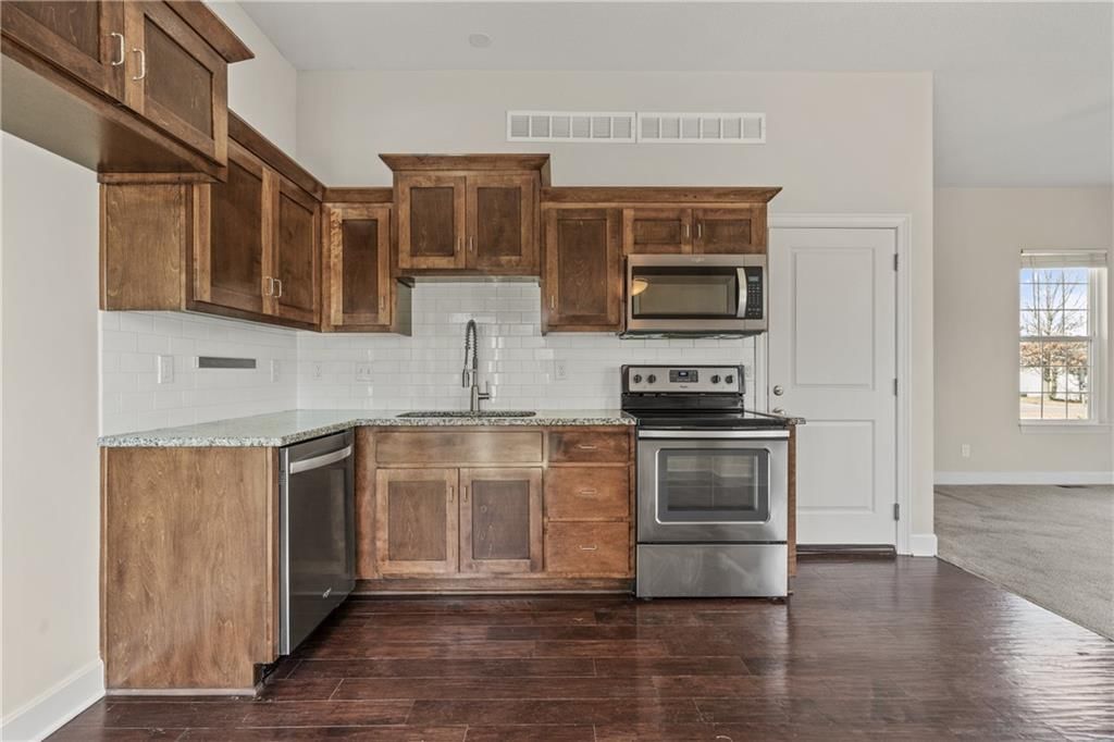 7529 McCoy Street — photo 7