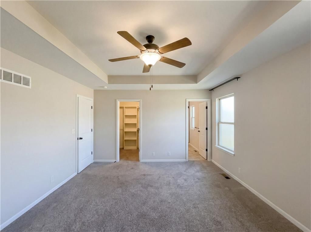 216 Greystone Way — photo 4
