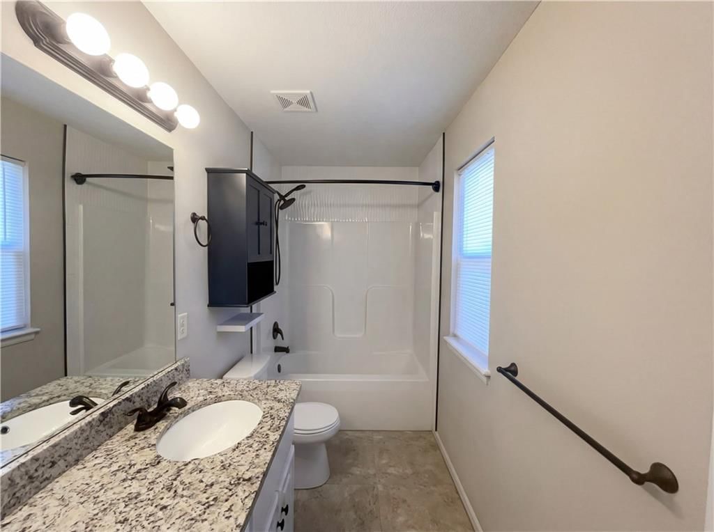 216 Greystone Way — photo 6
