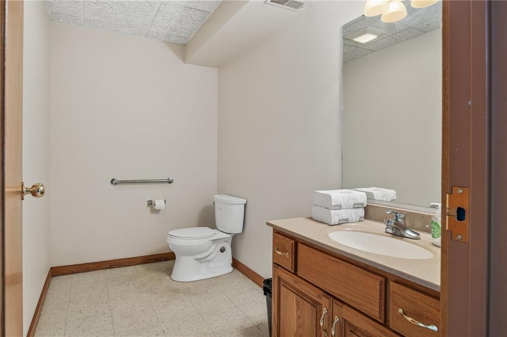 5214 Lake Avenue — photo 26