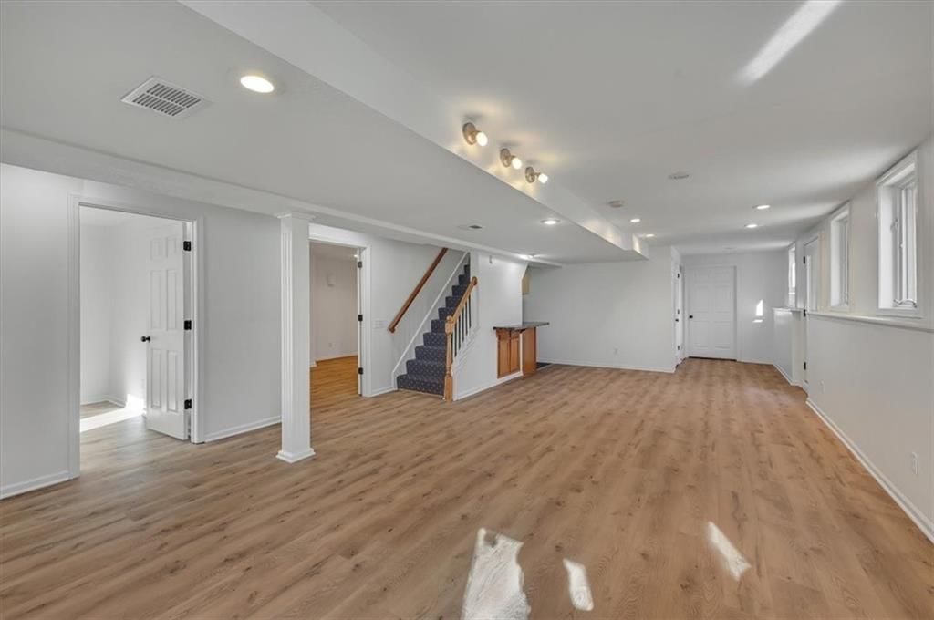 12455 Parkhill Street — photo 31