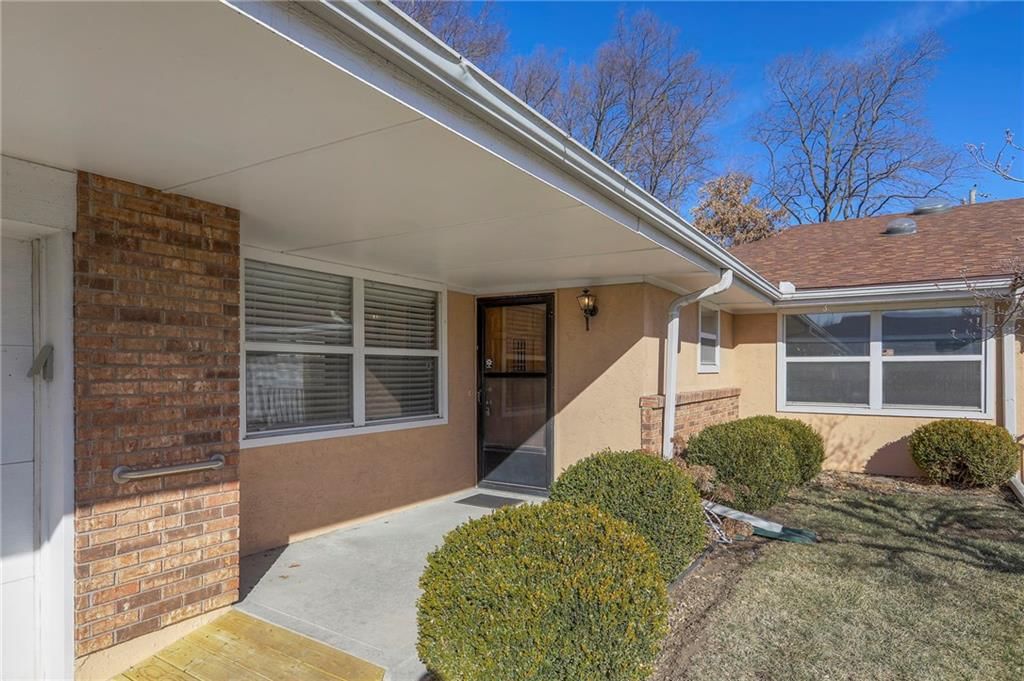 6126 ASH Court, Raytown, MO
