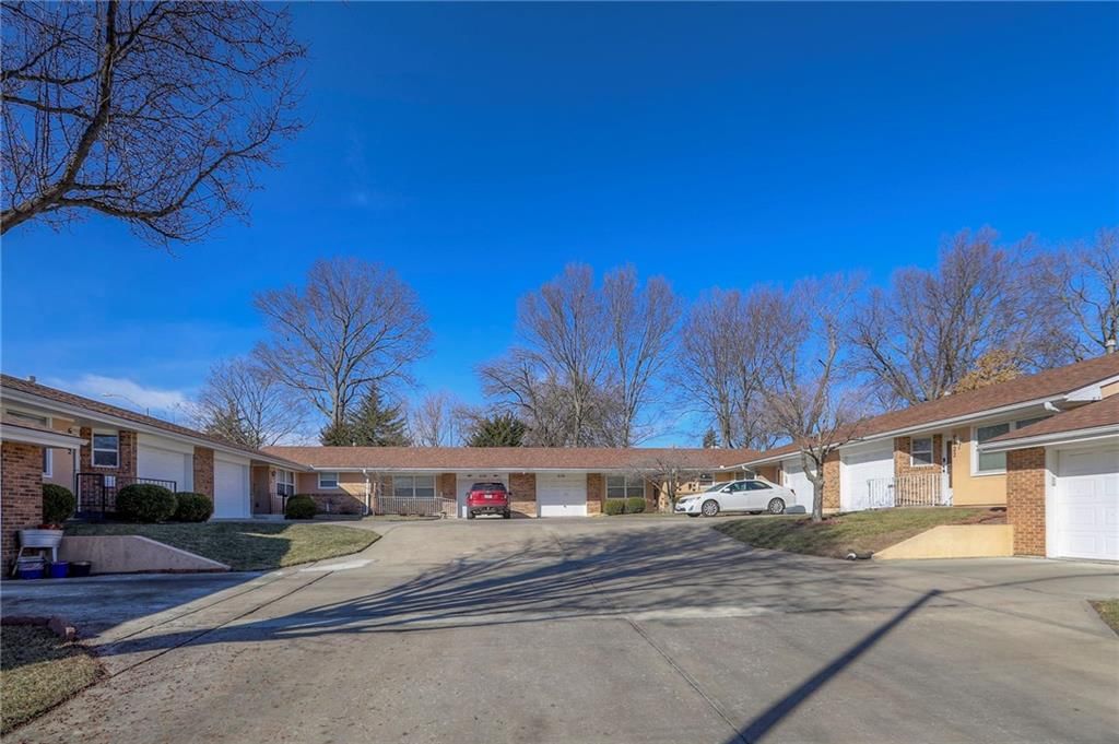 6126 ASH Court — photo 4