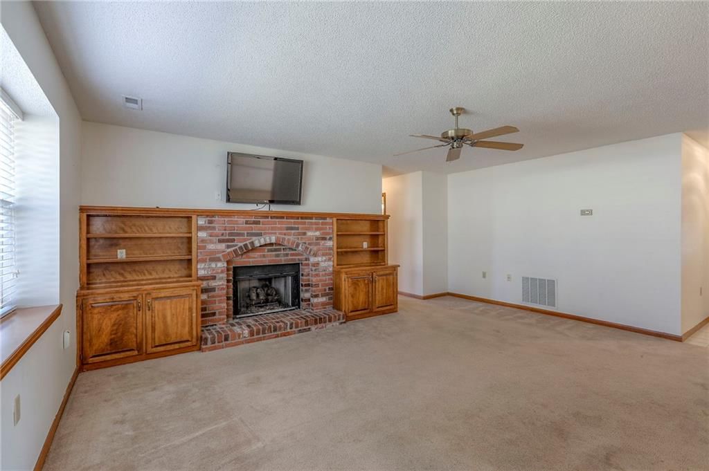 6126 ASH Court — photo 8