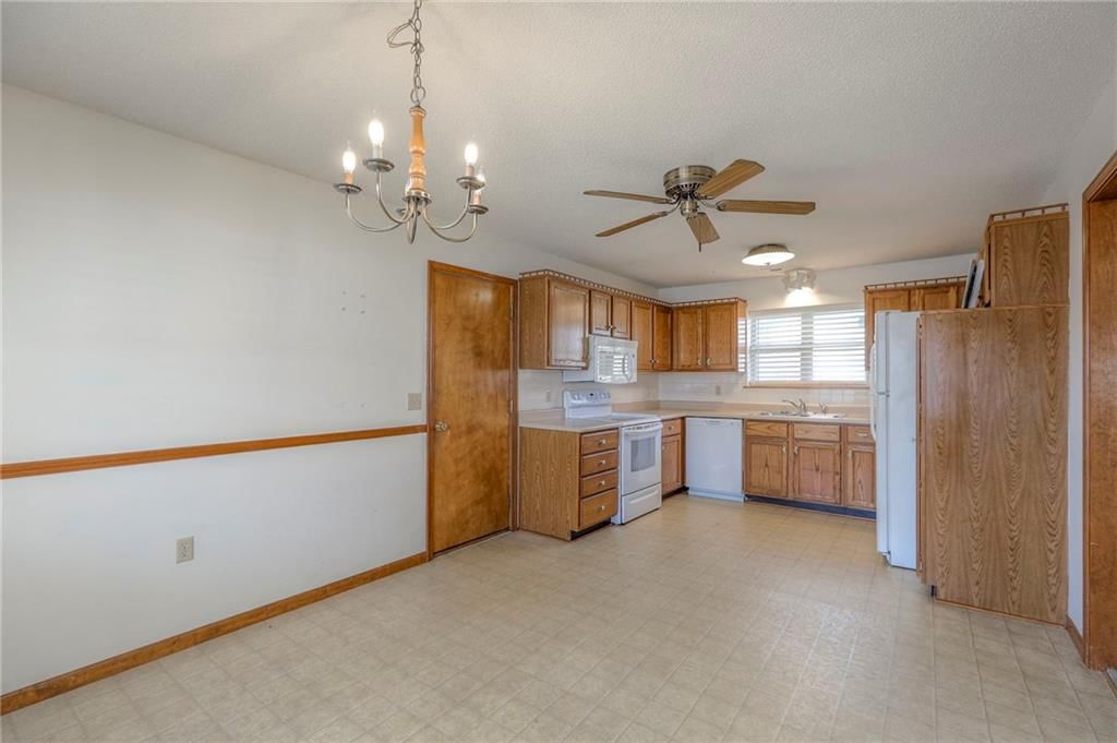 6126 ASH Court — photo 10