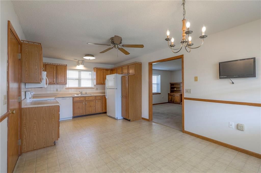 6126 ASH Court — photo 11