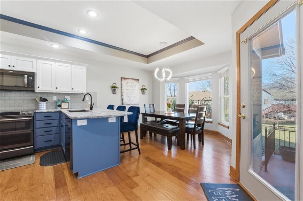 4136 SW Minnesota Drive — photo 11