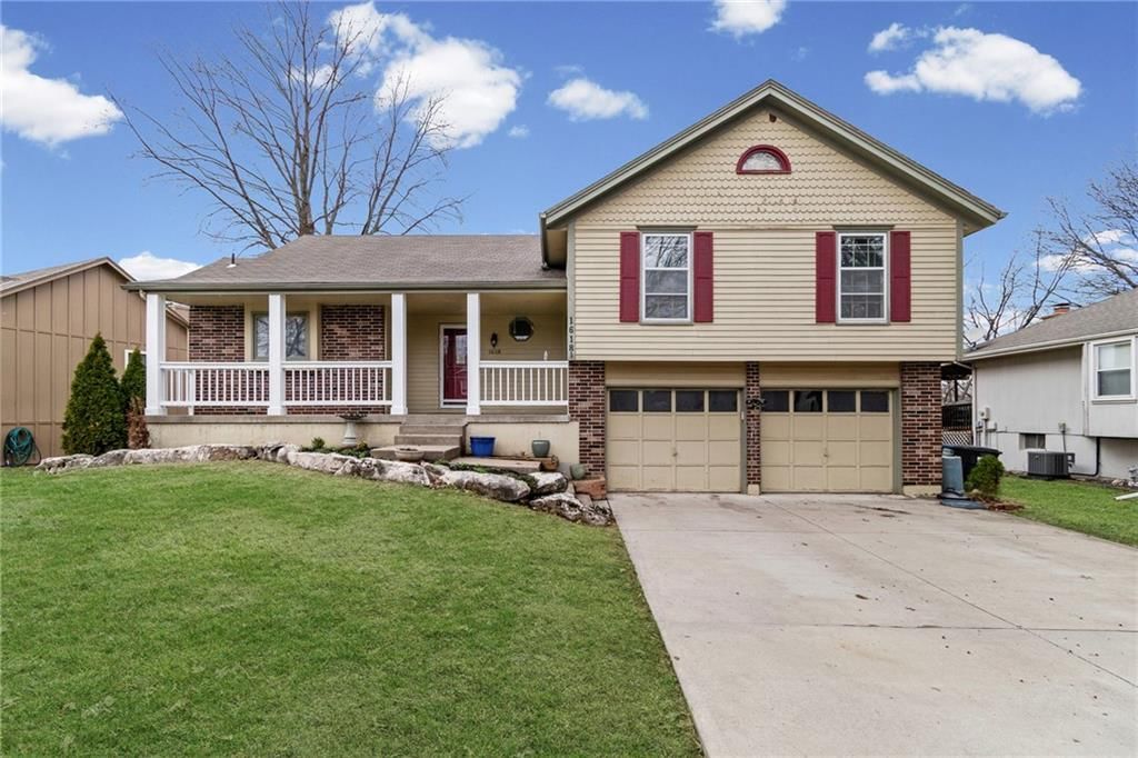 1618 SE Boone Trail — photo 1